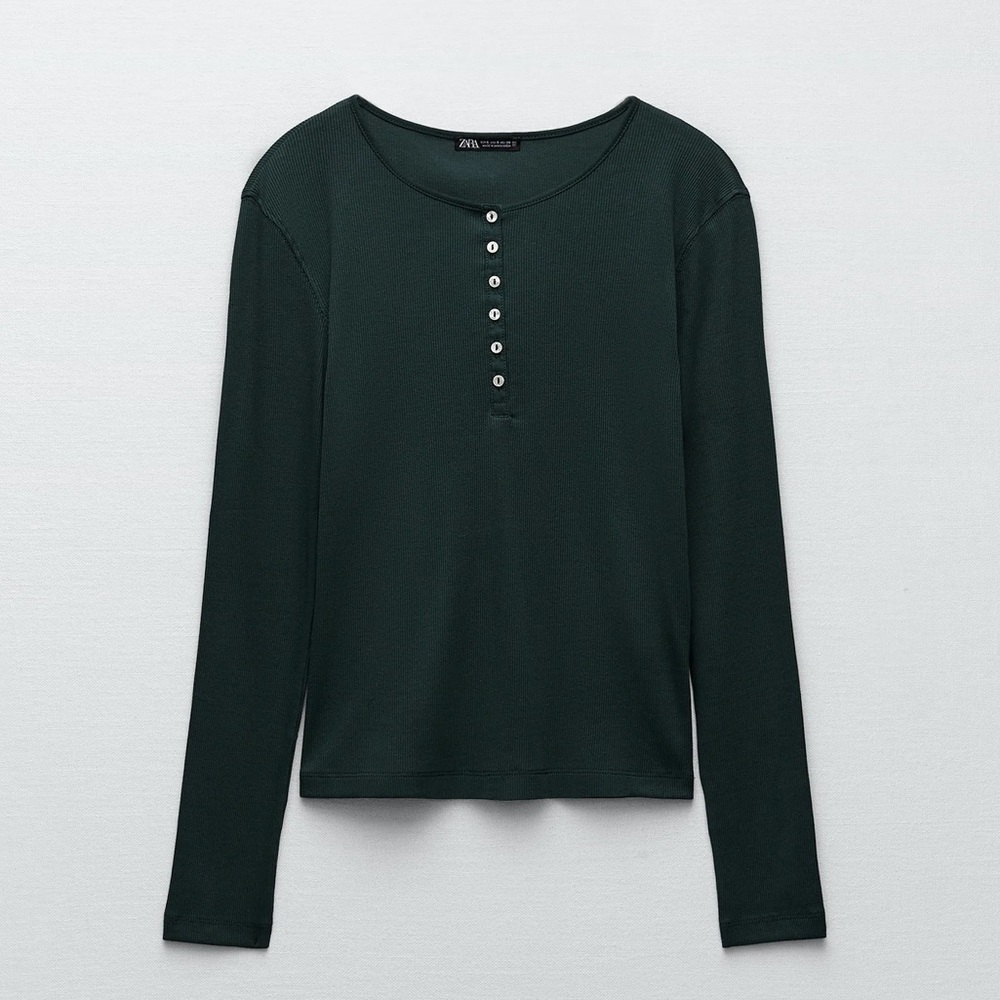 Zara // NWOT ribbed shirt
